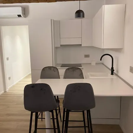 Apartment Manzoni Bilocale Con Doppi Servizi Piano Terra *