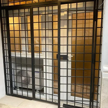 Apartment Manzoni Bilocale Con Doppi Servizi Piano Terra